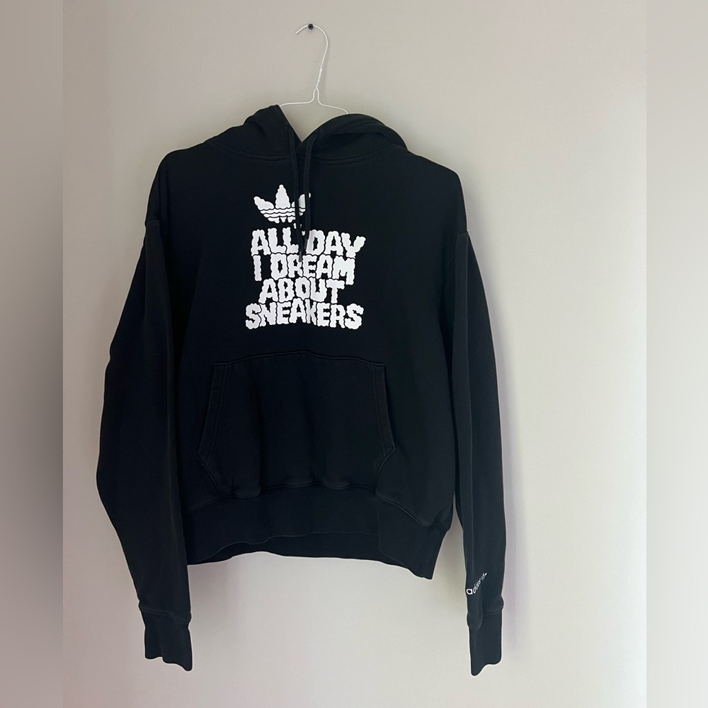 Adidas size medium sweatshirt “All Day I Dream About Sneakers”